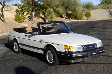 Saab 900 turbo for sale - This is an '87 Saab 900 Turbo SPG (Special Performance Group). The SPG had special bodywork for that vintage. These had 2.0L, 16-valve turbo engines and this one is a 5-speed manual. Has about 148,000 miles; currently running quite well but has had some electrical issues in the past. Paint faded and peeling but no active rust; seats are worn ... 